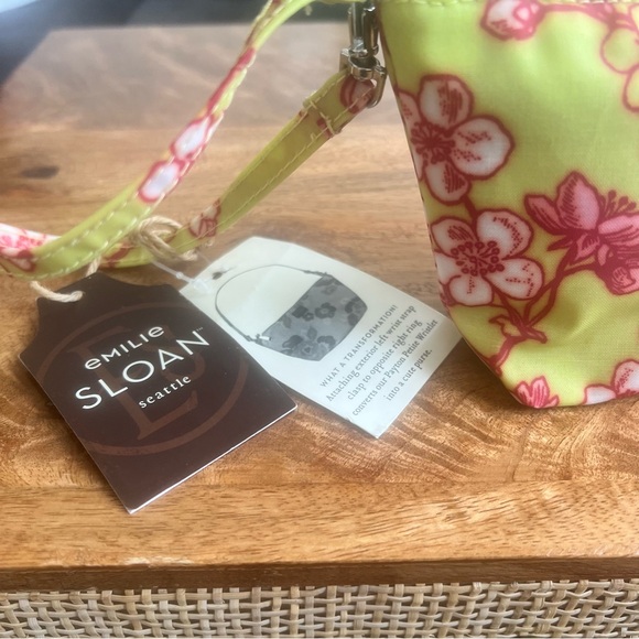 Emilie Sloan Payton Petite Vinyl Wristlet Purse- Green Blossoms - Picture 2 of 7